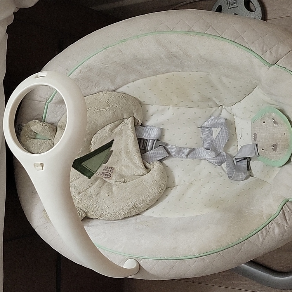 Baby swing
